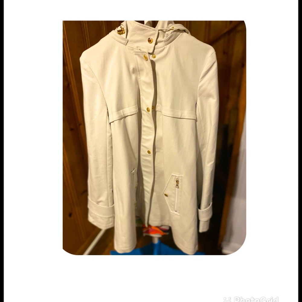 Trina Turk hooded jacket with back detailing.